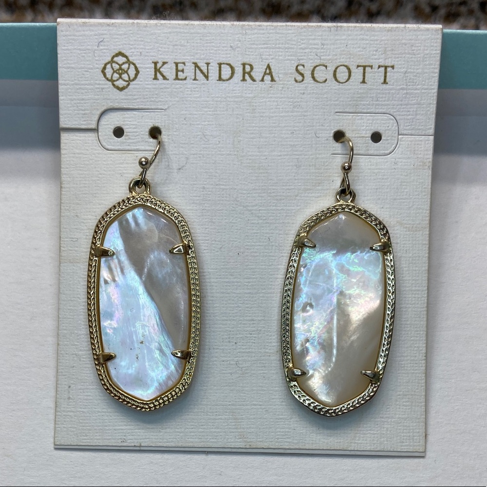 Kendra Scott Elle Earrings - White Mother of Pearl
